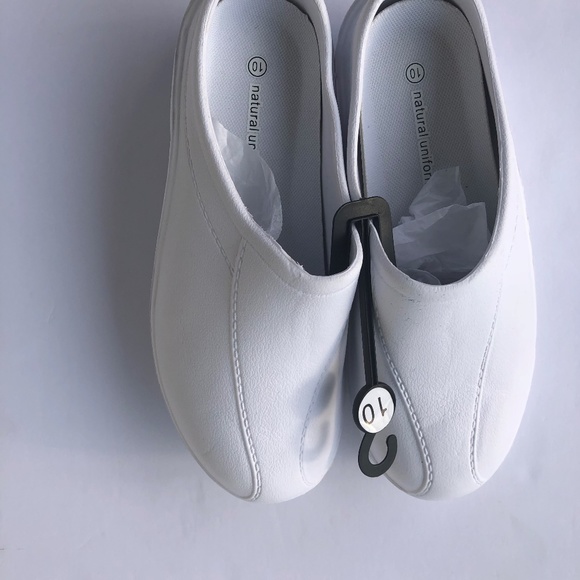 Clogs - Picture 3 of 4